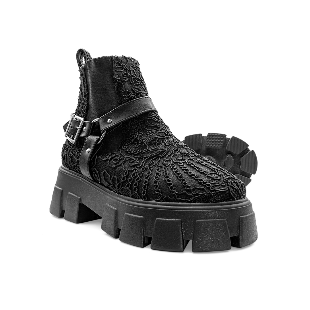 Botas Andy con Encaje y Cinturón Negro