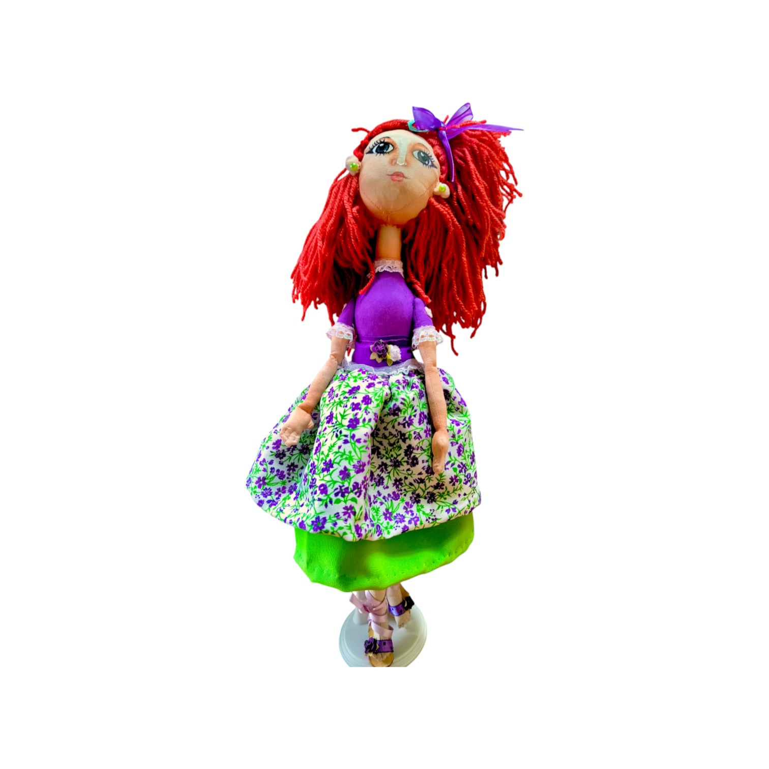 MUÑECA FLORES MORADAS Y HUARACHES